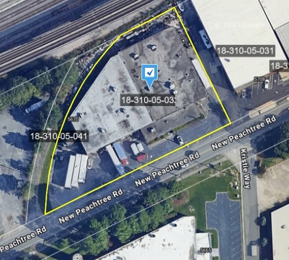 More Photos Of 5706 New Peachtree Rd, Chamblee Light Manufacturing For Sale