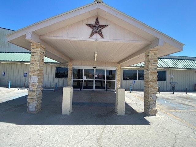 More Photos Of 504 Erma, Presidio Supermarket For Sale