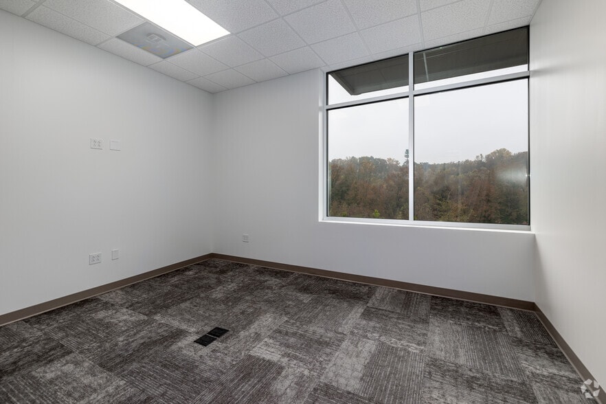 More Photos Of 8301 Old Dowd Rd, Charlotte Industrial For Lease