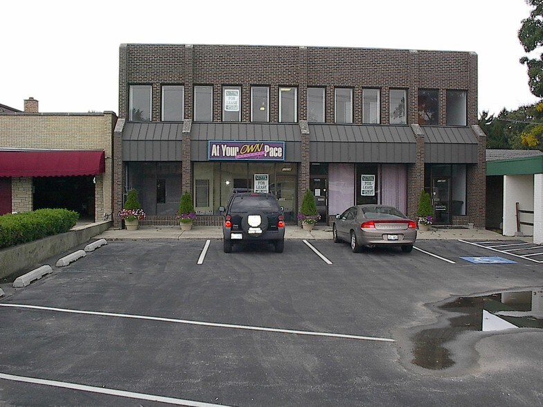 More Photos Of 11018-11022 Southwest Hwy, Palos Hills Storefront Retail Office For Lease
