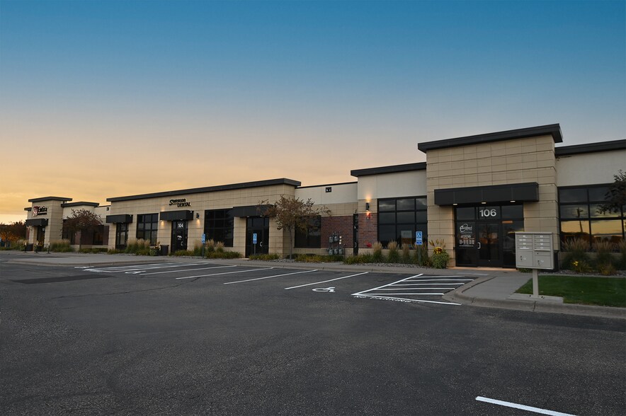 Primary Photo Of 14688 Everton Ave, Hugo Medical For Lease