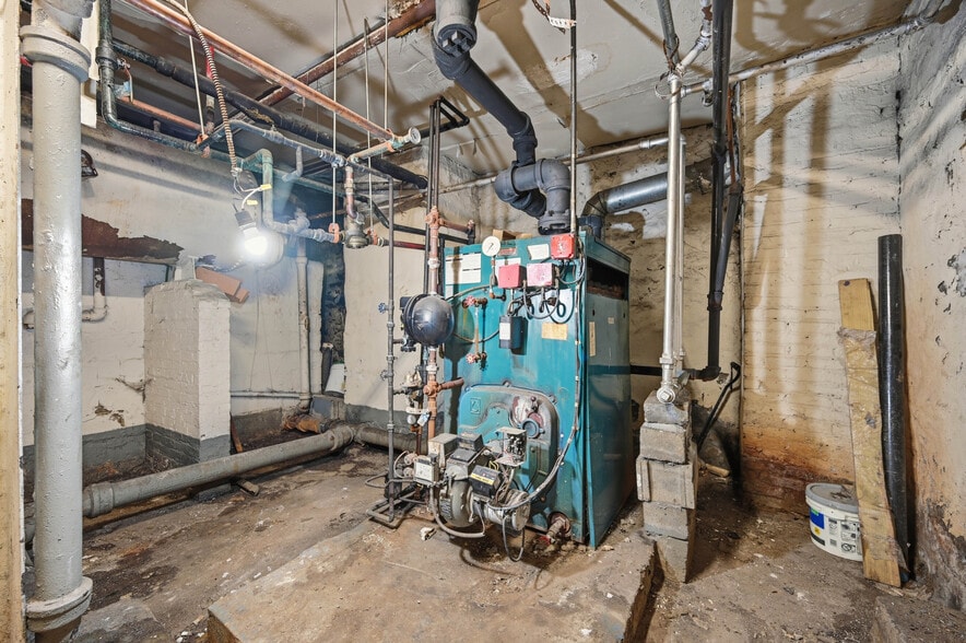 More Photos Of 2 Overlook Ter, Yonkers Apartments For Sale