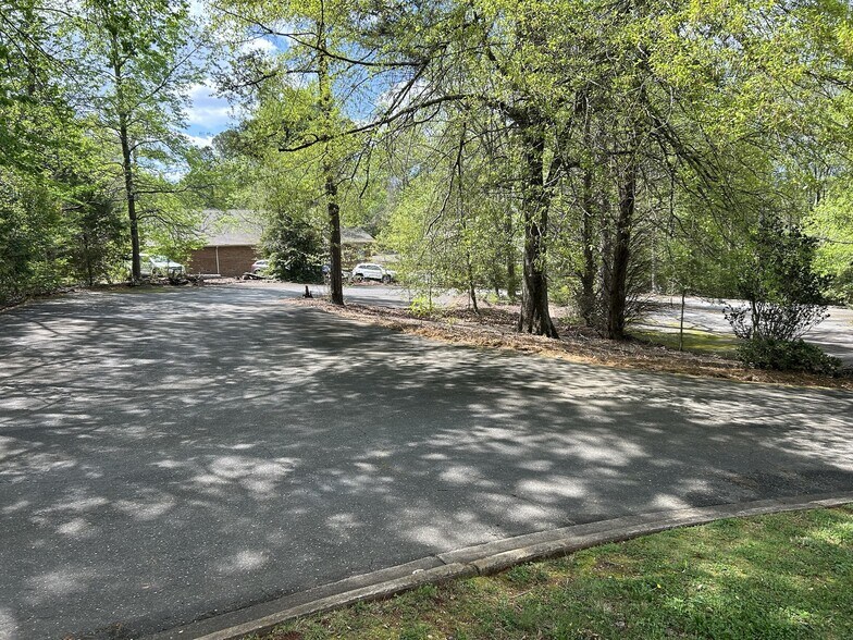 More Photos Of 1413 N Lafayette St, Shelby Medical For Sale