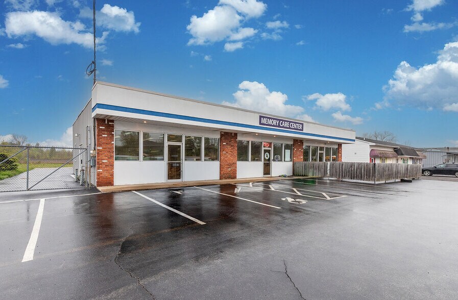 More Photos Of 6640 Lincoln Ave, Lockport Freestanding For Sale