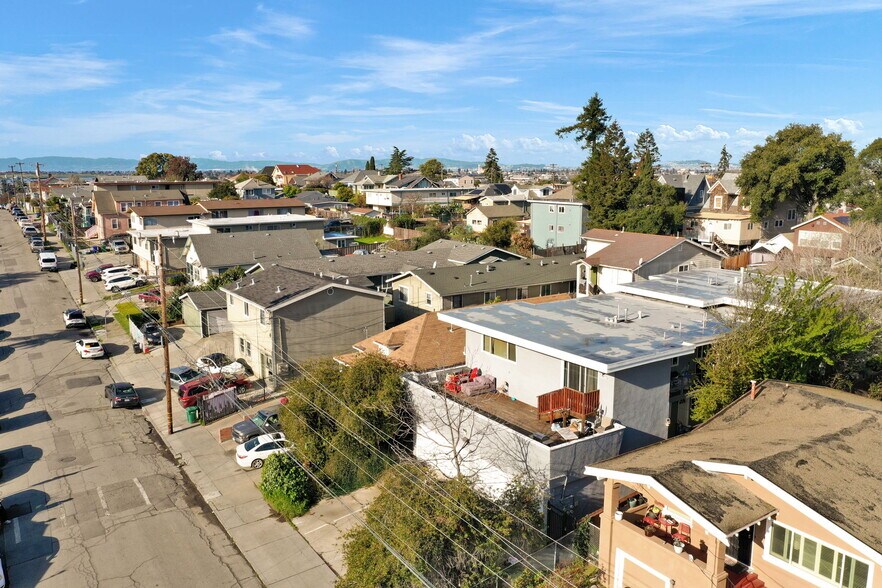 More Photos Of 2261 48 Ave, Oakland Apartments For Sale