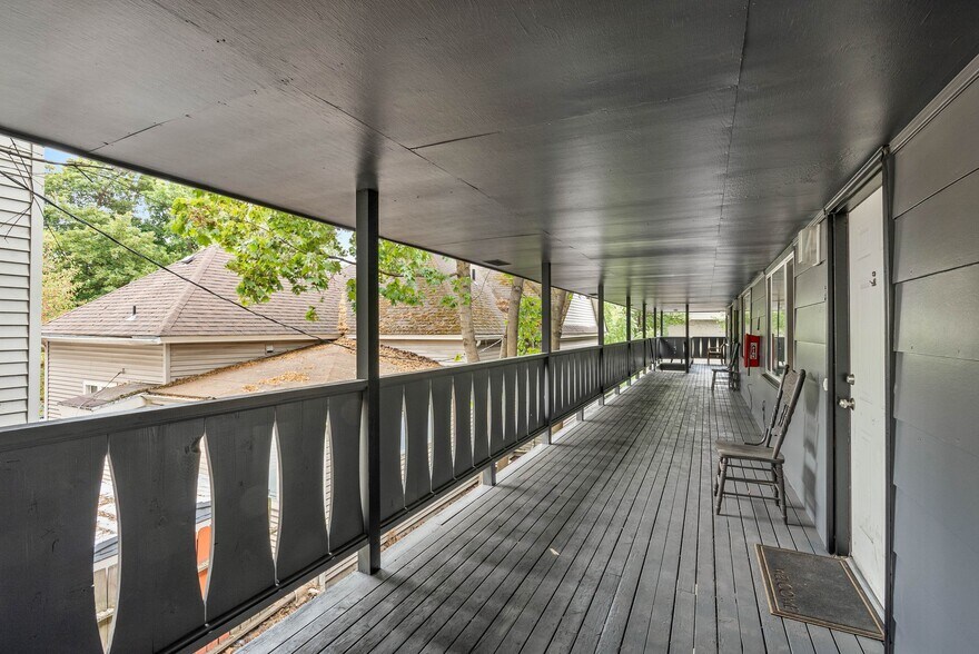 More Photos Of 943 E Augusta Ave, Spokane Apartments For Sale