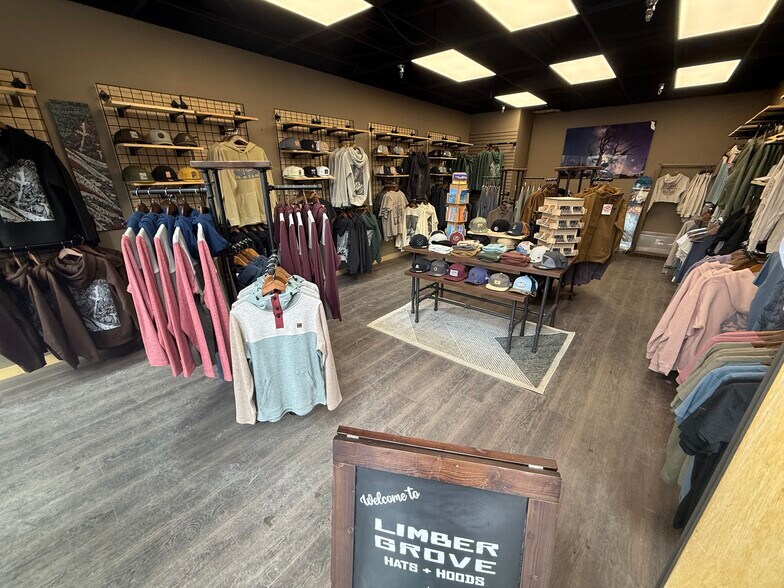 More Photos Of 100 N Main St, Breckenridge General Retail For Sale