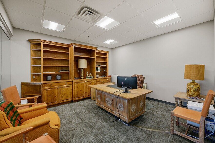 More Photos Of 6440 S Wasatch Blvd, Salt Lake City Office For Lease