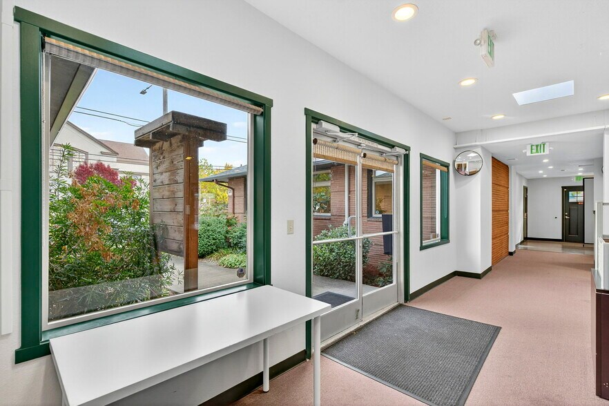 More Photos Of 5311-5315 N Vancouver Ave, Portland Medical For Sale