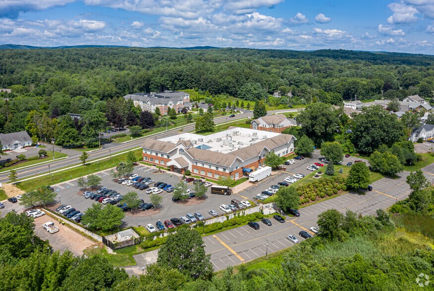 More Photos Of 100 Simsbury Rd, Avon Medical For Lease