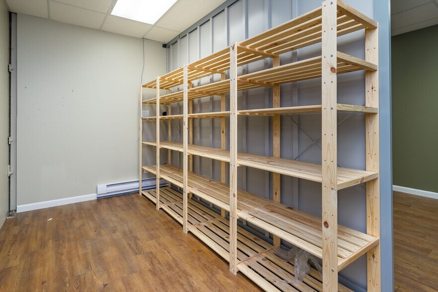 More Photos Of 13761 116 Ave, Surrey Flex For Lease