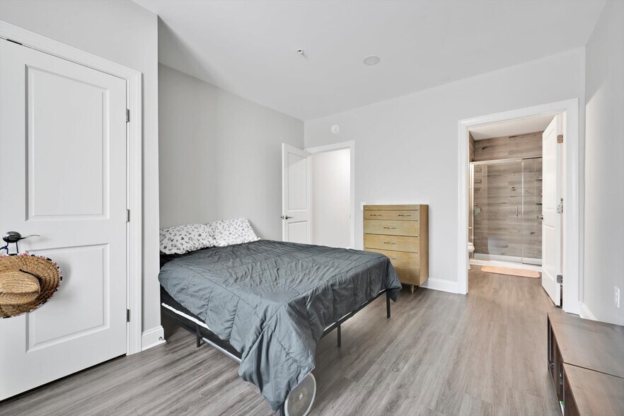 More Photos Of 236 W Market St, Jonestown Multifamily For Sale