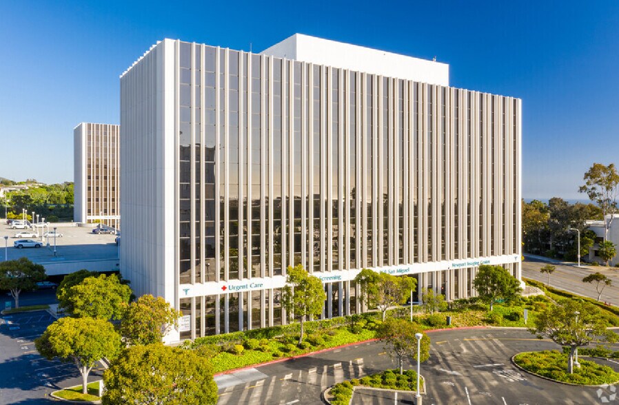 More Photos Of 360 San Miguel Dr, Newport Beach Medical For Lease