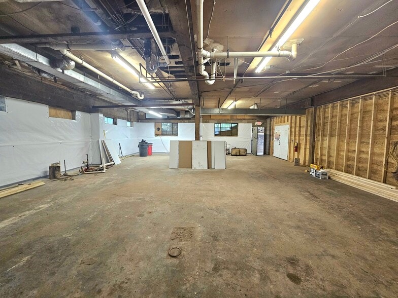 More Photos Of 110 River St, Chattanooga Restaurant For Lease