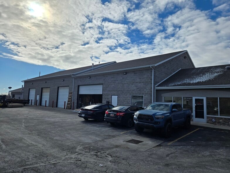 More Photos Of 1272 W Sportsplex Dr, Kaysville Warehouse For Sale