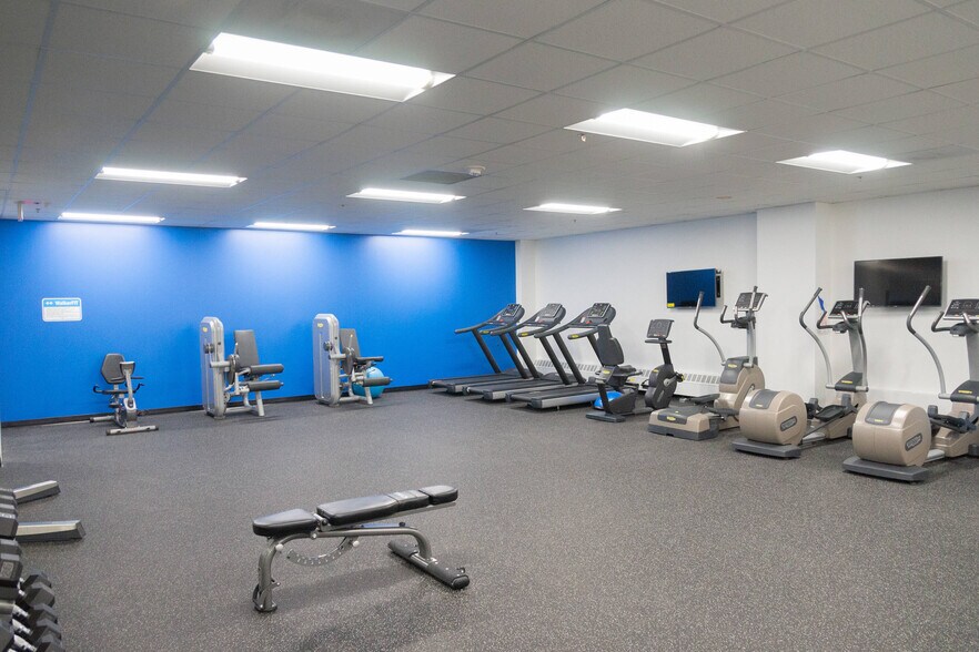 More Photos Of 7833 Walker Dr, Greenbelt Office For Lease