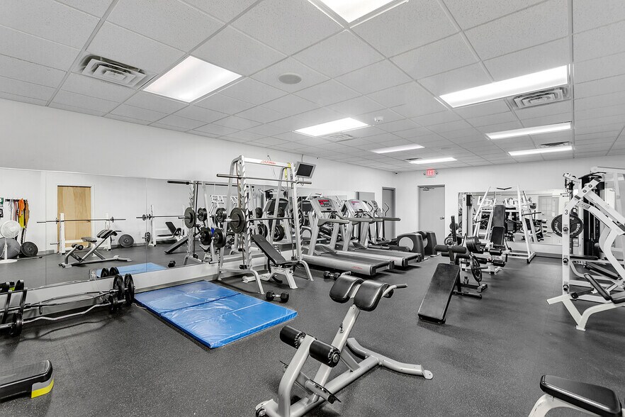 More Photos Of 4491 School Rd S, Murrysville Office For Sale