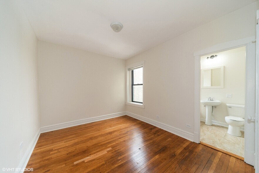 More Photos Of 4934 W Jackson Blvd, Chicago Apartments For Sale