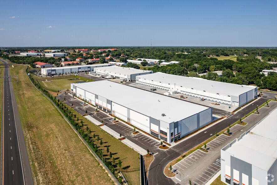 More Photos Of 1220 Ocoee Apopka Rd, Apopka Unknown For Lease