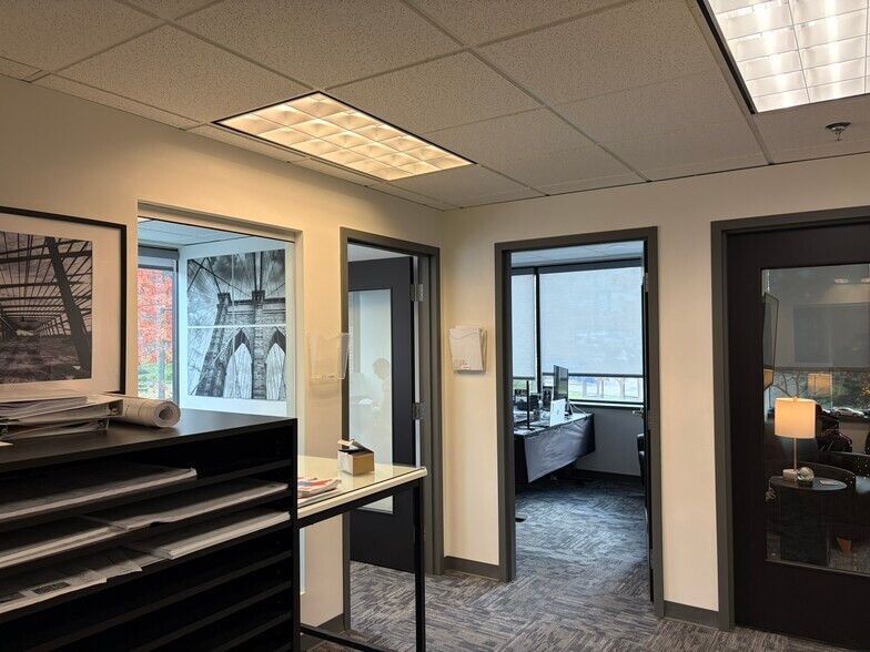 More Photos Of 4500 Brooktree Rd, Wexford Medical For Lease