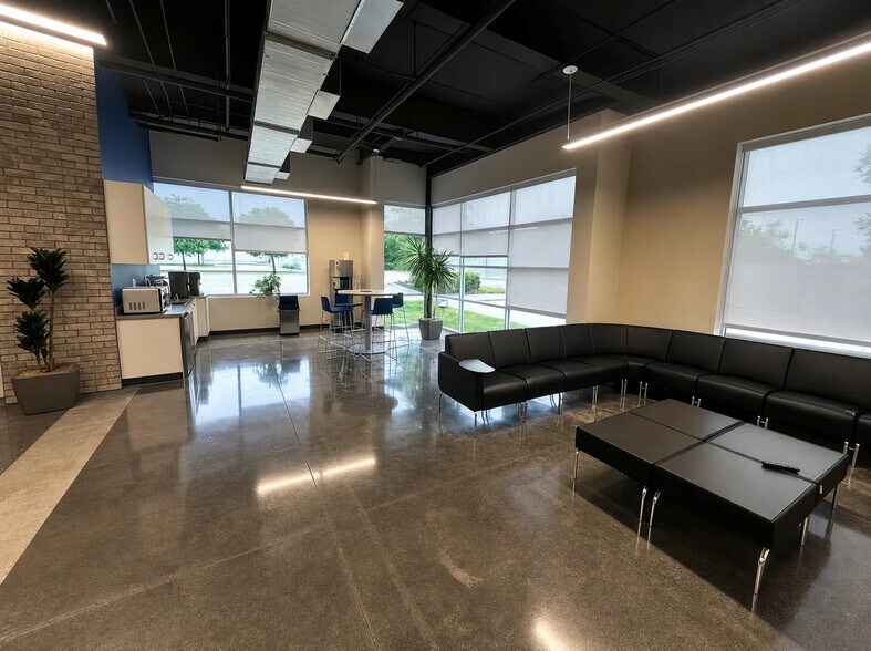 More Photos Of 8454 Parkwood Blvd, Plano Office For Lease