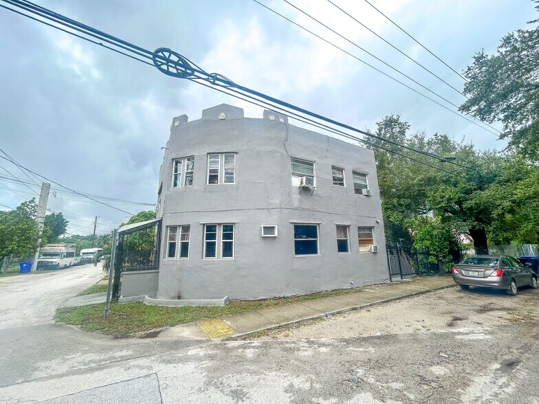 More Photos Of 295 NE 55th St, Miami Apartments For Sale