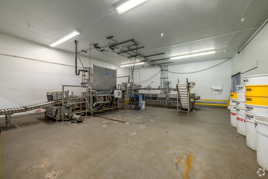 More Photos Of 2648 W Ramsey St, Banning Refrigeration Cold Storage For Sale