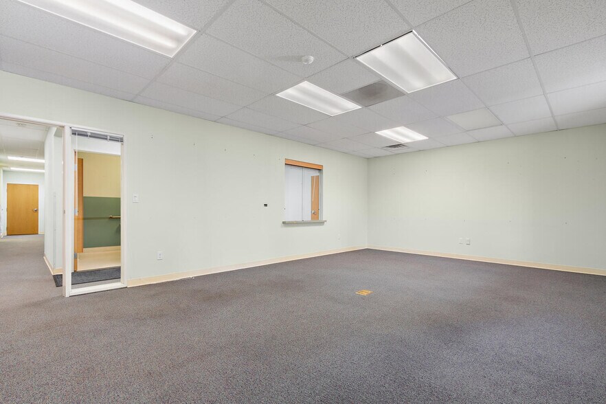 More Photos Of 1801 Hanover Dr, Davis Office Residential For Lease