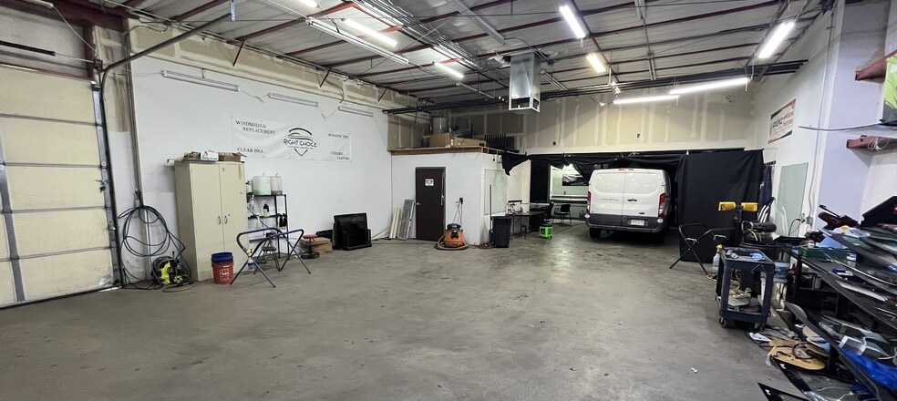 More Photos Of 7079 S Jordan Rd, Centennial Flex For Lease
