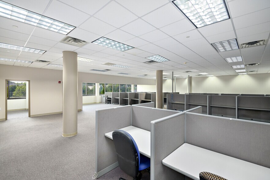 More Photos Of 500 West St, Spindale Office For Sale