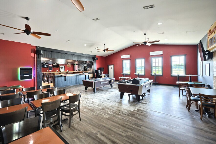 More Photos Of 21603 Middletown Rd, Freeland Freestanding For Sale