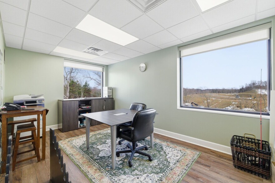 More Photos Of 221 Russellton Dorseyville Rd, Cheswick Medical For Lease