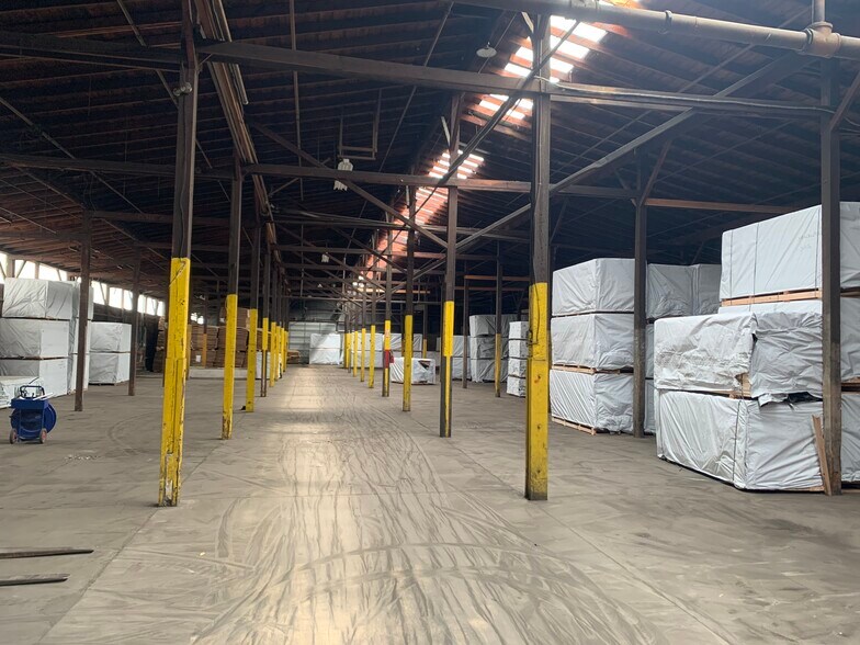 More Photos Of 1 Glass St, Bridgeton Warehouse For Sale