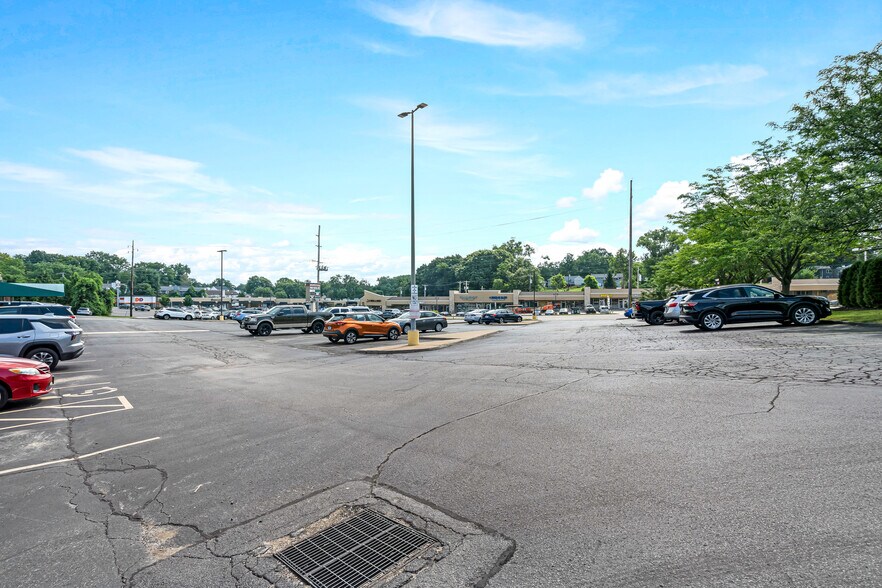 More Photos Of 4311-4345 Telegraph Rd, Saint Louis Storefront For Lease