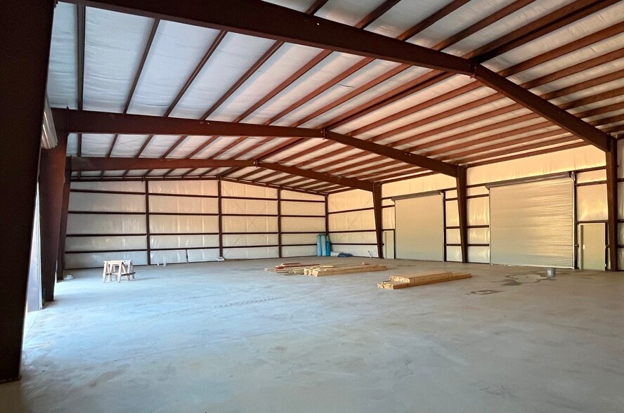 More Photos Of 435 County 83A W Hwy, Freeport Industrial For Lease