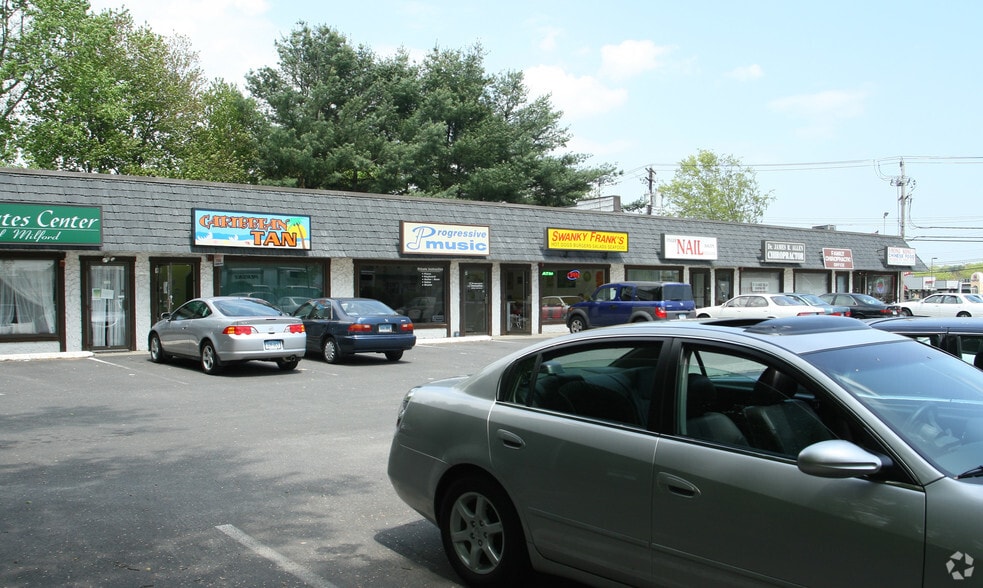 More Photos Of 16 Red Bush Ln, Milford Storefront For Lease