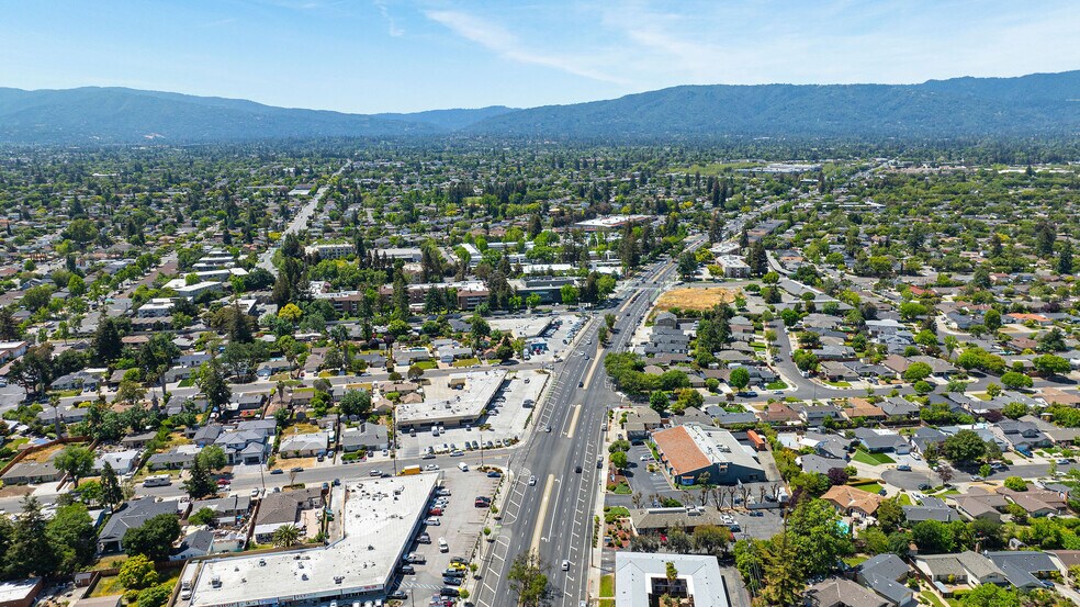 More Photos Of 1111 Saratoga Ave, San Jose Storefront For Lease