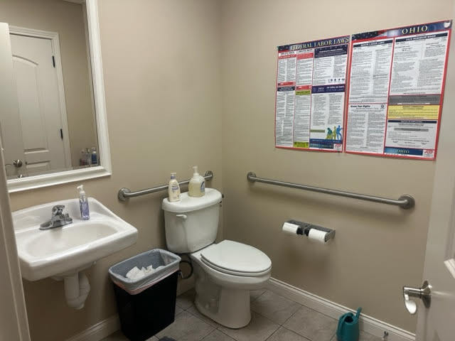 More Photos Of 7357 E Kemper Rd, Cincinnati Office For Sale