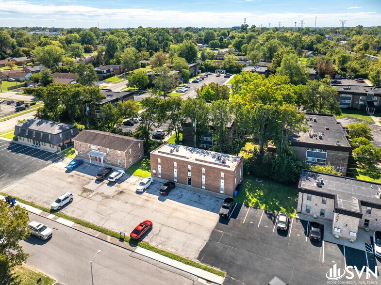 More Photos Of 261 Regency Cir, Lexington Office For Lease