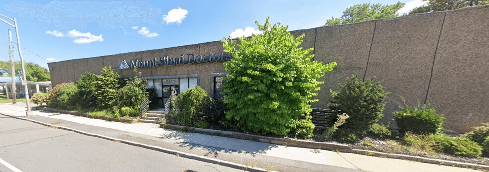 Primary Photo Of 2422 Central Park Ave, Yonkers Office For Lease
