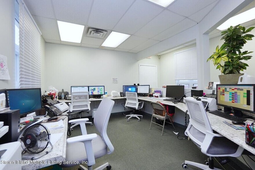 More Photos Of 15 1st St, Staten Island Office For Sale