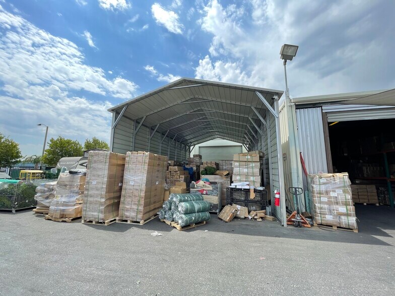 More Photos Of 444 Athol St, San Bernardino Warehouse For Sale