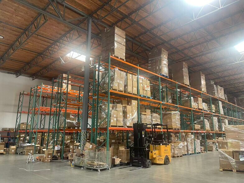 More Photos Of 9520 7th St, Rancho Cucamonga Warehouse For Lease