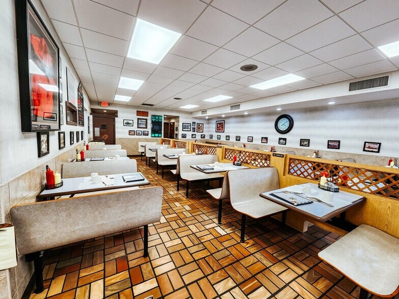 More Photos Of 75 W Carleton Rd, Hillsdale Restaurant For Sale
