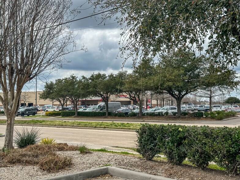 More Photos Of 17381 Tomball Pky, Houston Restaurant For Sale