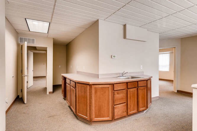 More Photos Of 2 Oakwood Park, Castle Rock Medical For Lease