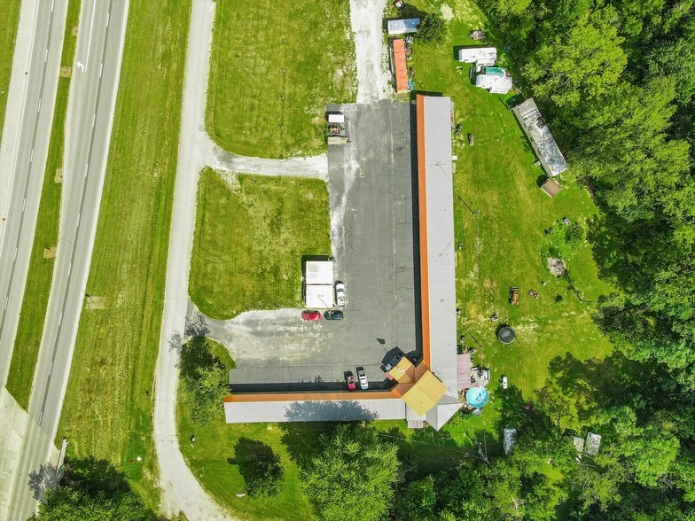 More Photos Of 1295 IL-16, Shelbyville Hotel For Sale