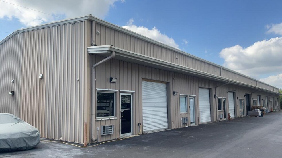 More Photos Of 3769-3796 Oleander Ave, Fort Pierce Warehouse For Sale