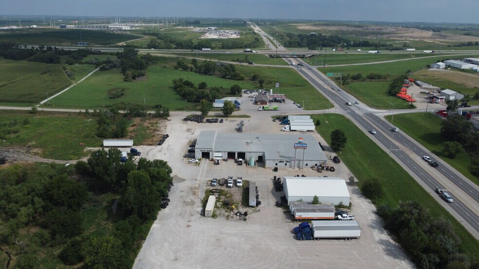 More Photos Of 5535 Arbor Rd, Lincoln Industrial For Sale