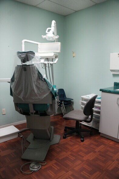 More Photos Of 11841 S Downey Ave, Downey Medical For Sale